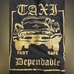 Forever 21🚕Black Tee, Sparkly Gold Graphic on Front, Elastic waistband (M)